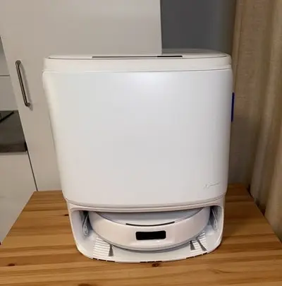 Freo Z10 basstation och robot